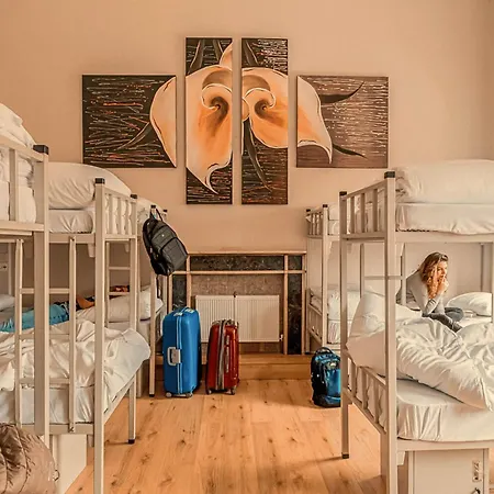 Gardiner House Hostel Dublin Exterior photo