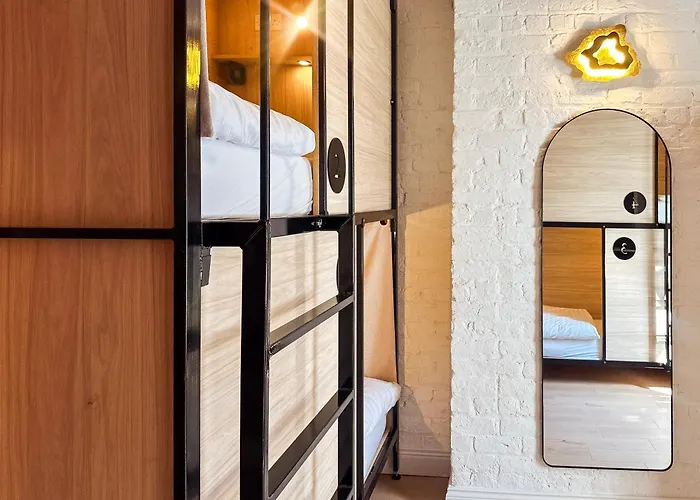 Gardiner House Hostel