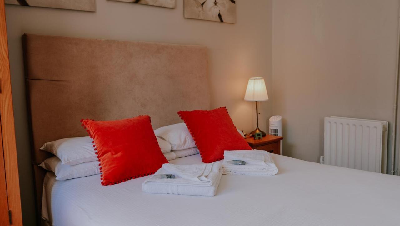 Hostal Gardiner House *