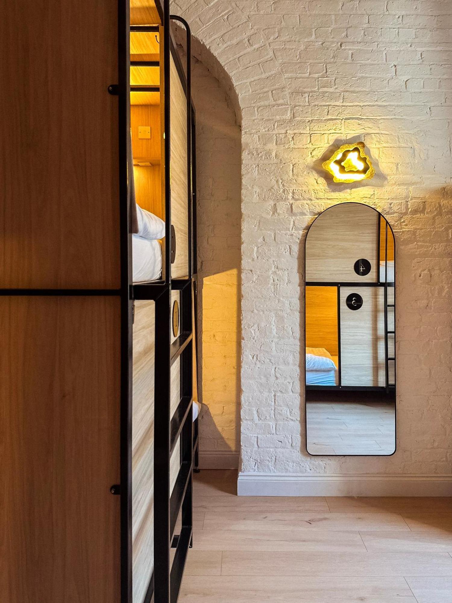 Gardiner House Hostal *