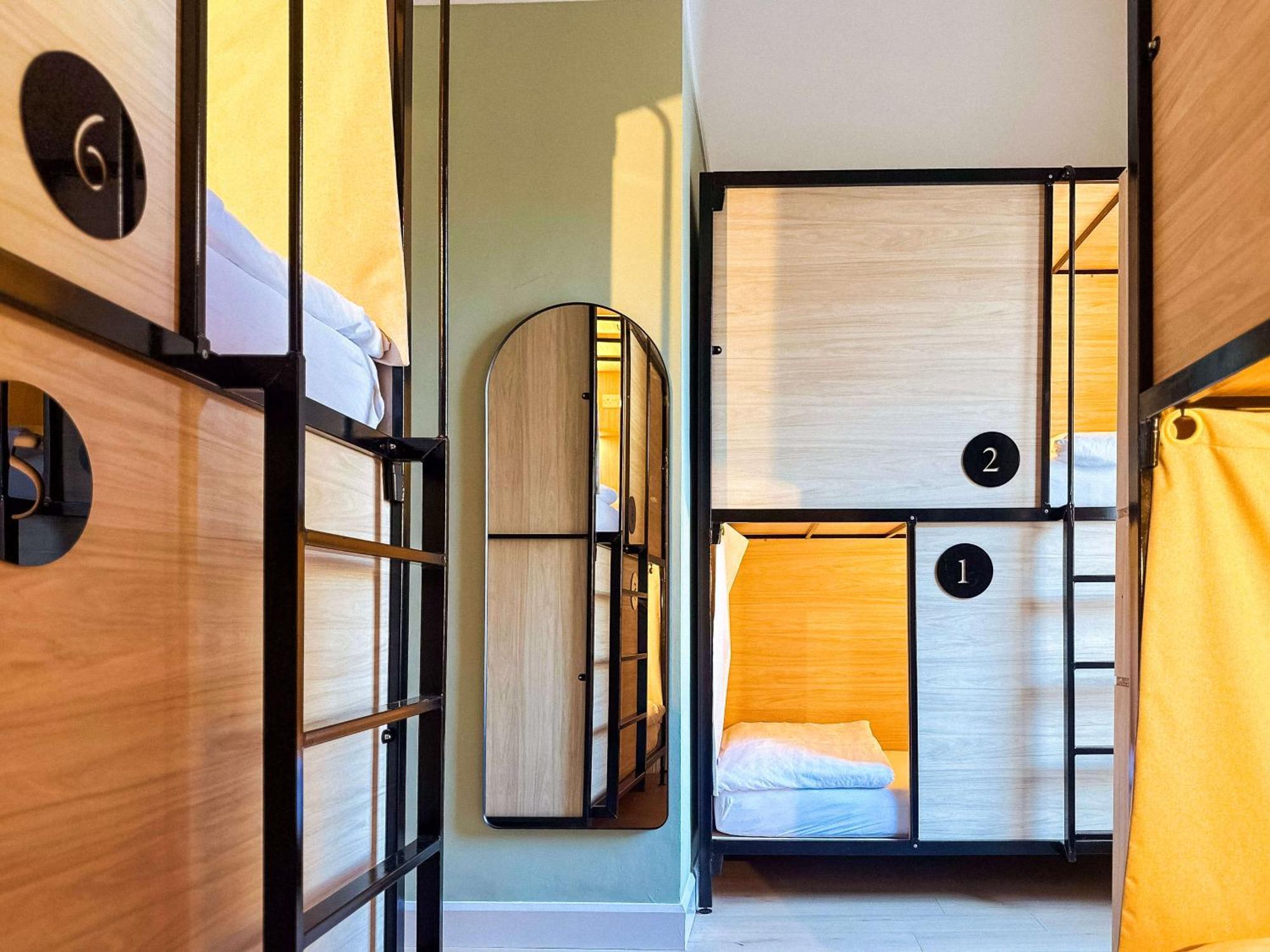 Hostal Gardiner House *