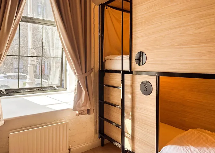 Gardiner House Hostel